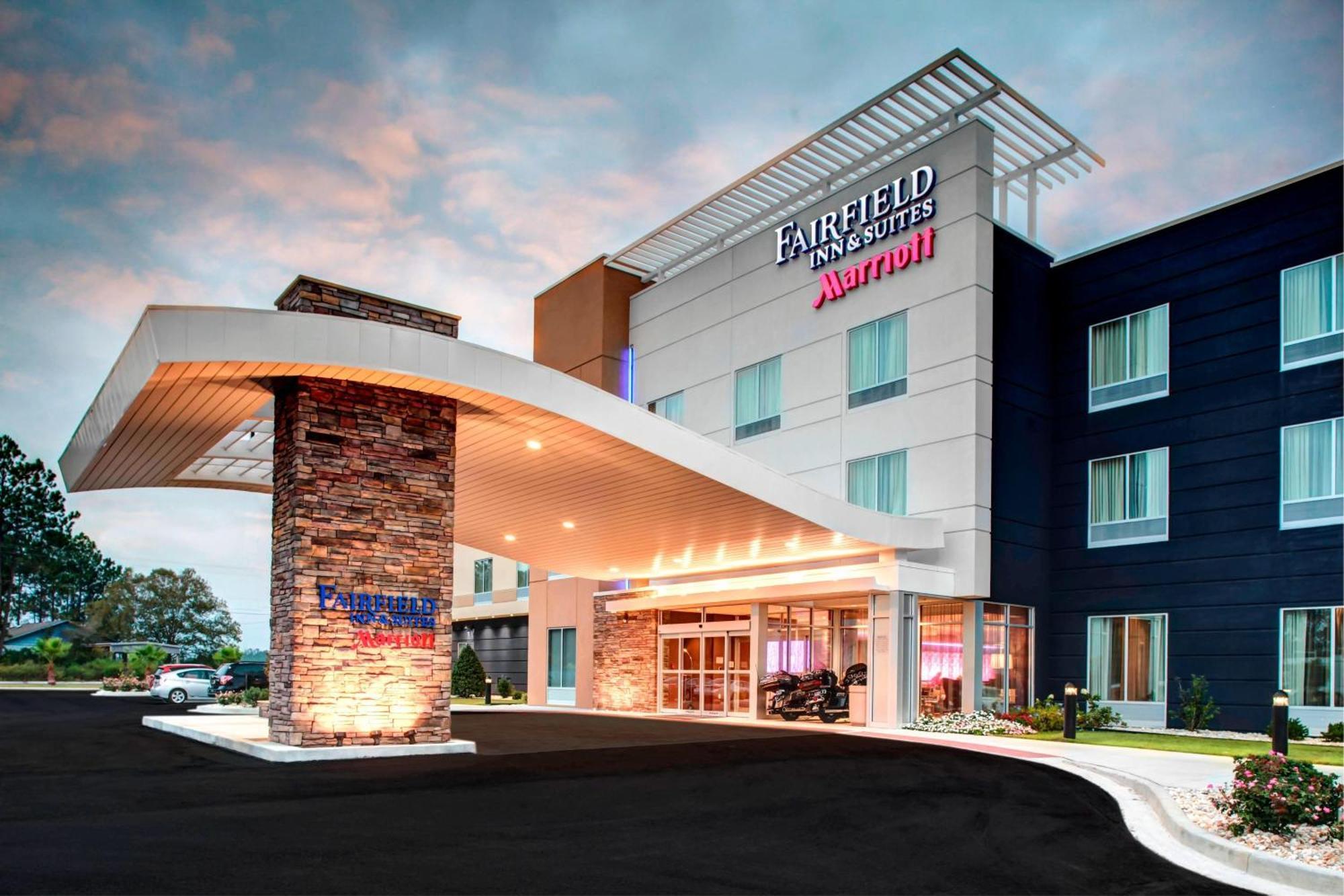Fairfield Inn & Suites By Marriott Douglas Bagian luar foto
